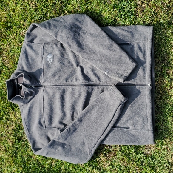 North Face Grey Fleece Zip Jacket NWOT, size Large - Picture 1 of 4